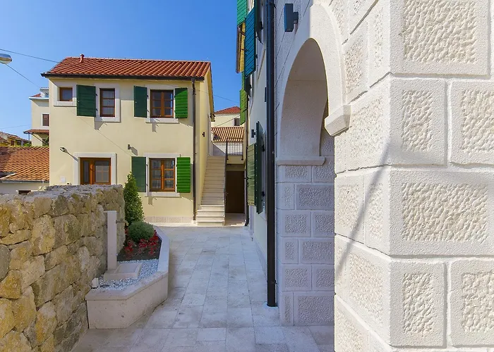 Hostel Dvor Split